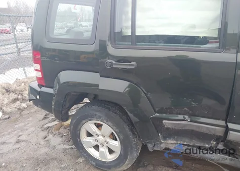 2011 Jeep Liberty Sport z USA, uszkodzony, nr VIN 1J4PN2GK7BW593269